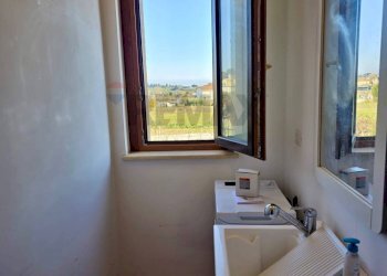 Lavanderia - Three-room apartment CONTRADA CANALE
12, Fermo - photo 6