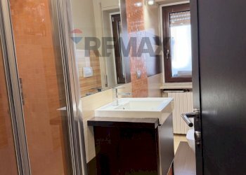 Bagno - Four-room apartment Viale XXIV Maggio
 
96, Campobasso - photo 14