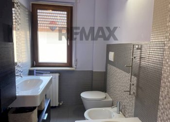 Bagno - Four-room apartment Viale XXIV Maggio
 
96, Campobasso - photo 22