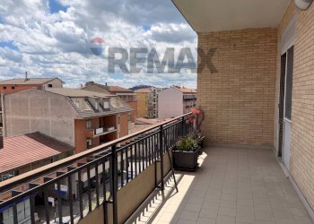 Balcone - Four-room apartment Viale XXIV Maggio
 
96, Campobasso - photo 25