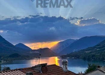 Vista delle montagne - Three-room apartment Via Tricagli
 
17/C, Barrea - photo 1