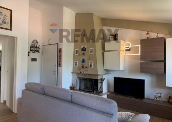 Soggiorno - Three-room apartment Via Tricagli
 
17/C, Barrea - photo 12