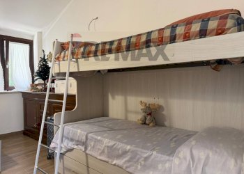 Camera / camera da letto - Three-room apartment Via Tricagli
 
17/C, Barrea - photo 24