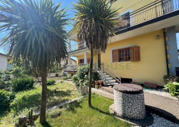 Foto 1 - Semi-detached house Via Santa Lucia, Montefredane - photo 1