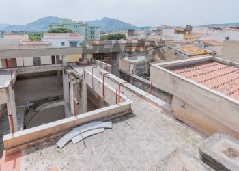 Edificio all\'aperto - Casa indipendente Via Puglie
 
29, Casteldaccia - foto 41