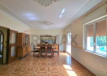 Sala da pranzo - Appartamento Via Pernice
 
3, Palermo - foto 5