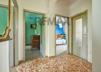 Hall / corridoio - Casa indipendente Via Villana
4, Reggio nell'Emilia - foto 7