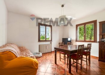 Sala da pranzo - Casa indipendente Via Villana
4, Reggio nell'Emilia - foto 17