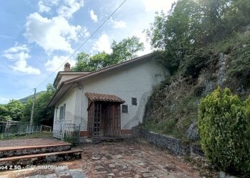 Foto 1 - Independent house Via Pianello, Sefro - photo 1