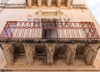 Edificio all\'aperto - Casa indipendente Via Ippari
 
4, Ragusa - foto 2