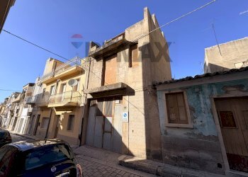 Edificio all\'aperto - Rustic Via ludovico ariosto
 
14, Comiso - photo 1