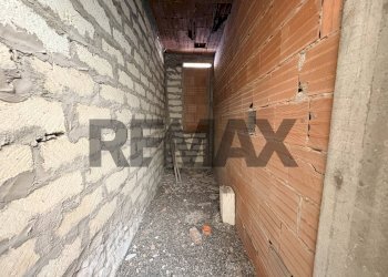 Hall / corridoio - Rustico Via ludovico ariosto
 
14, Comiso - foto 12