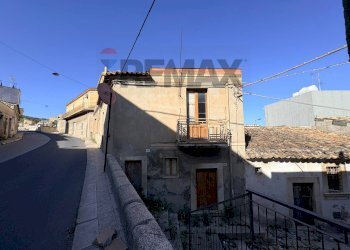 Casa all\'aperto - Casa indipendente Via Garibaldi
 
77, Comiso - foto 5