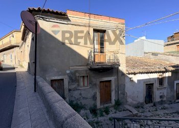 Casa all\'aperto - Casa indipendente Via Garibaldi
 
77, Comiso - foto 6