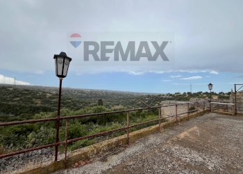 Vista delle montagne - Rustico Contrada Cavalusi
 
Snc, Ragusa - foto 5