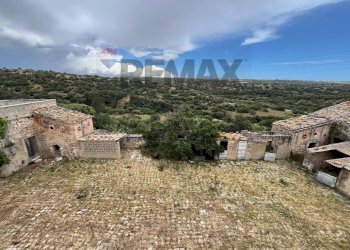 Vista delle montagne - Rustico Contrada Cavalusi
 
Snc, Ragusa - foto 23