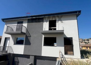 Casa all\'aperto - Casa semi indipendente Via Alcide De Gasperi
 
snc, Giarratana - foto 1