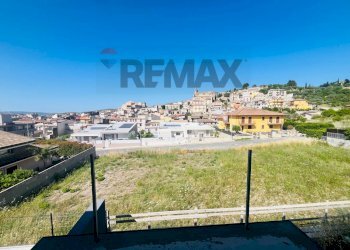 Edificio all\'aperto - Casa semi indipendente Via Alcide De Gasperi
 
snc, Giarratana - foto 7