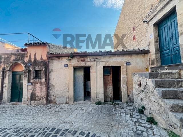 Casa all\'aperto - Independent house Via Vittorio Emanuele III
98, Monterosso Almo - photo 2