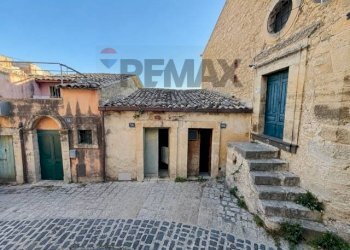 Casa all\'aperto - Independent house Via Vittorio Emanuele III
 
98, Monterosso Almo - photo 3