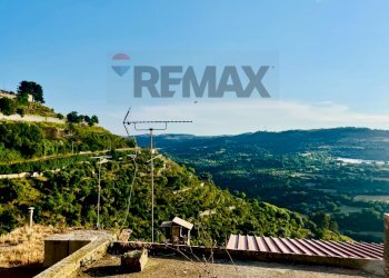 Vista delle montagne - Independent house Via Vittorio Emanuele III
 
98, Monterosso Almo - photo 12