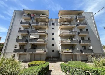 Edificio all\'aperto - Apartment via Ugo la Malfa
 
1, Ragusa - photo 1
