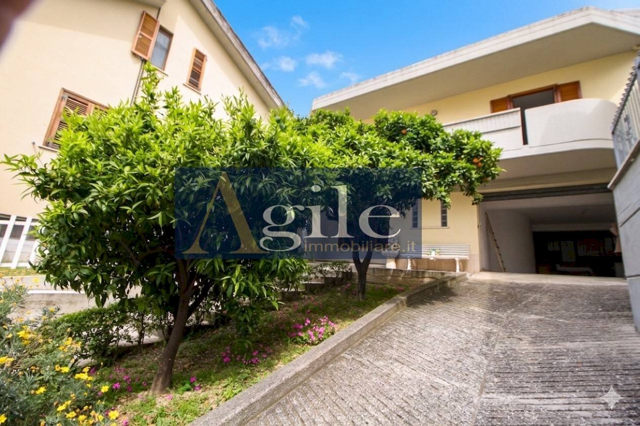 Foto 1 - Villa VIA DELLE BEGONIE, Ascoli Piceno - foto 1