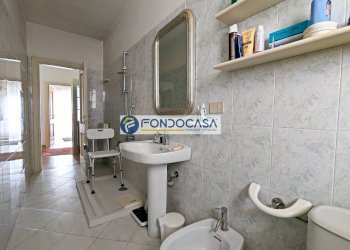 bagno - Appartamento Viale Colombo
 
368, Camaiore - foto 10