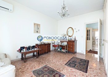 camera matrimoniale - Appartamento Viale Colombo
 
368, Camaiore - foto 13