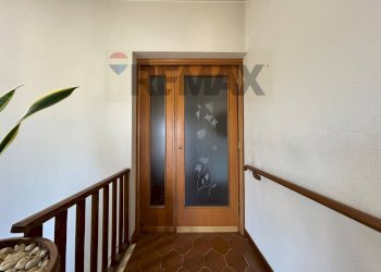 Hall / corridoio - Semi-detached Villa Via Lazio
 
32, Aprilia - photo 33
