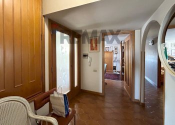 Hall / corridoio - Semi-detached Villa Via Lazio
 
32, Aprilia - photo 35