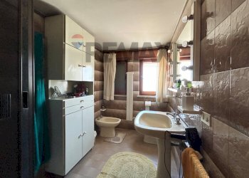 Bagno - Semi-detached Villa Via Lazio
 
32, Aprilia - photo 39