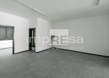 Foto 25 - Negozio PIAZZA UMBERTO PRIMO
25, Meduna di Livenza - foto 25