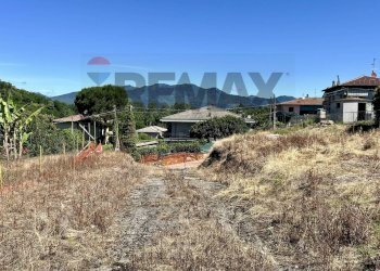 Vista delle montagne - Terreno edificabile Via Antonio Meucci, Daverio - foto 1