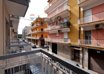 Balcone - Four-room apartment Via Silvio Pellico
 
50, Bitonto - photo 5