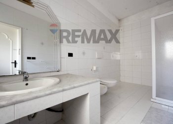 Bagno - Four-room apartment Via Silvio Pellico
 
50, Bitonto - photo 10