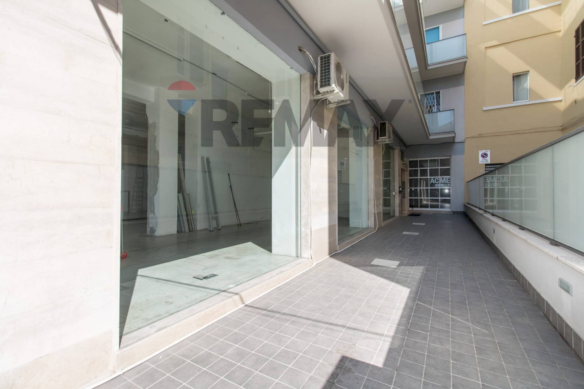 Terrazza - Three-room apartment via Umbria
48, Pescara - photo 3