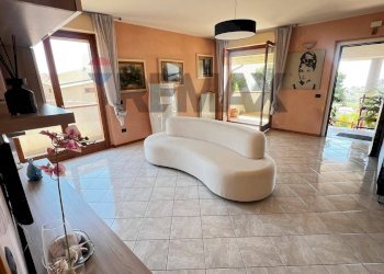 Soggiorno - Quadrilocale via della madonnuccia
 
24, Città Sant'Angelo - foto 7