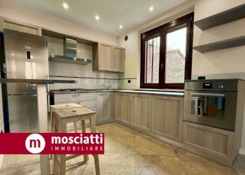 Foto 2 - Villa Bifamiliare Frazione Collina
 
77, Castelraimondo - foto 2