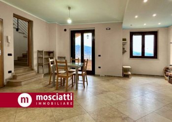 Foto 3 - Villa Bifamiliare Frazione Collina
 
77, Castelraimondo - foto 3