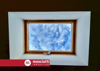 Foto 12 - Villa Bifamiliare Frazione Collina
 
77, Castelraimondo - foto 12