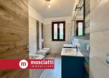 Foto 15 - Villa Bifamiliare Frazione Collina
 
77, Castelraimondo - foto 15