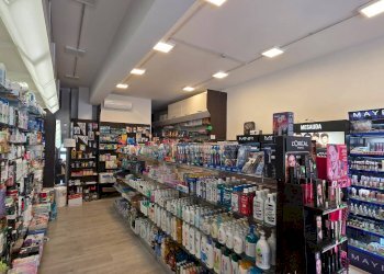 Foto 10 - Negozio Via Roma
34, Pomezia - foto 10