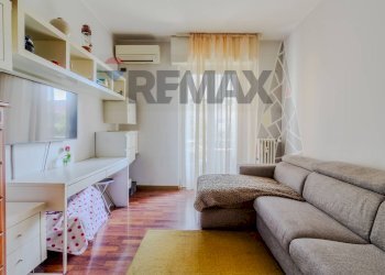 Soggiorno - Bilocale Via Marcantonio Colonna
 
57, Milano - foto 11