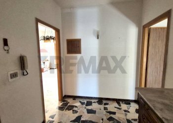 Hall / corridoio - Apartment Oristano - photo 4