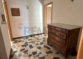 Hall / corridoio - Apartment Oristano - photo 17