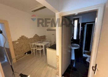 Bagno - Trilocale Piazza Roma
1, Argegno - foto 8