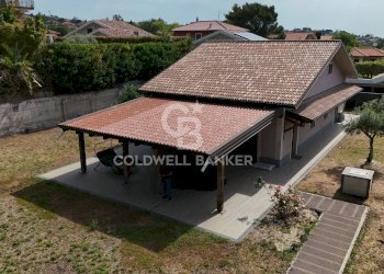 Foto 5 - Villa Via Arrigo Boito
 
7, Pedara - foto 5
