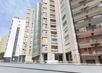 Facciata - Quadrilocale via Dante Alighieri, 205, Taranto - foto 18
