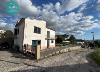 Foto 5 - Independent house via Tevere
 
1, Collazzone - photo 5